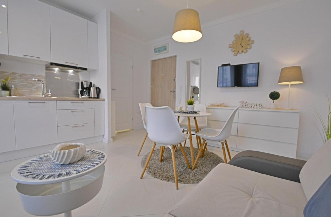 Apartamenty Bryza - Kwartal Rozy Wiatrow - Garaz Swinoujscie Bagian luar foto