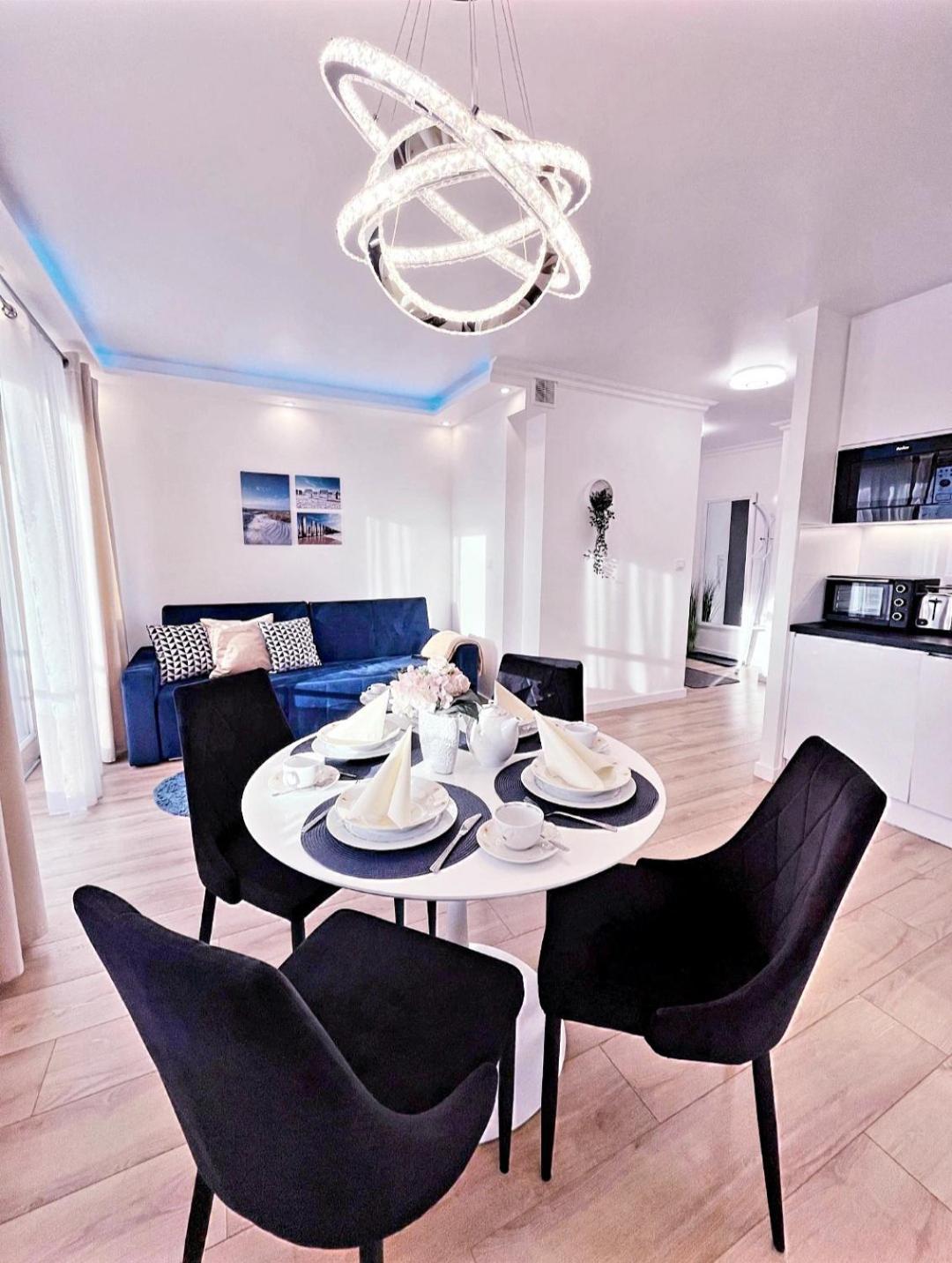 Apartamenty Bryza - Kwartal Rozy Wiatrow - Garaz Swinoujscie Bagian luar foto